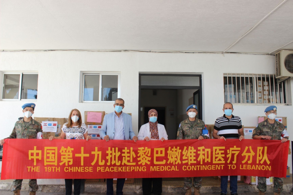 أدوية من الفريق الطبي في الكتيبة الصينية إلى مستشفى مرجعيون الحكومي