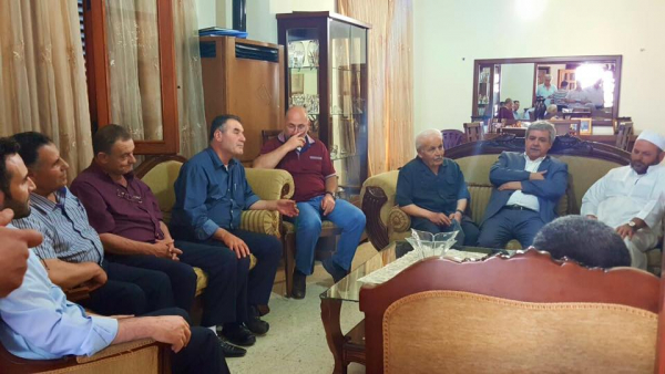 وفد قيادي من &quot;الشيوعي&quot; يزور منزل الشهيد عثمان الشحيمي في بلدة سعدنايل