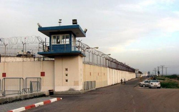 سلطات الاحتلال تنهي عزل أسيرتين مقدسيتين في سجن الدامون