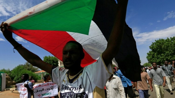 تجمع المهنيين السودانيين يعلن التصعيد مع السلطة على خلفية مقتل بهاء النوري