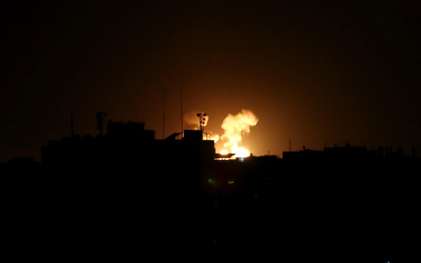 قصف صهيوني شمال قطاع غزة بزعم الرد على &quot;تواصل إطلاق البالونات الحارقة&quot;