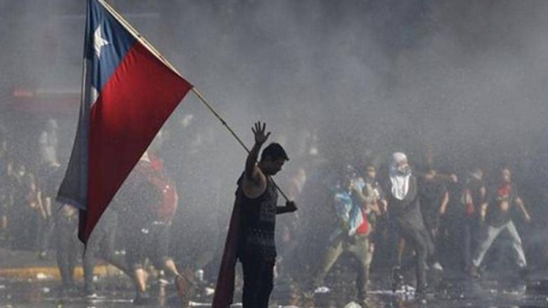 تجدد المظاهرات في التشيلي في الذكرى الأولى للاحتجاجات المناهضة للحكومة